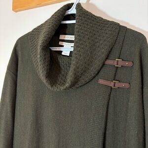 #28 Ellen Tracy Extra Fine Merino Wool Buckle Sweater